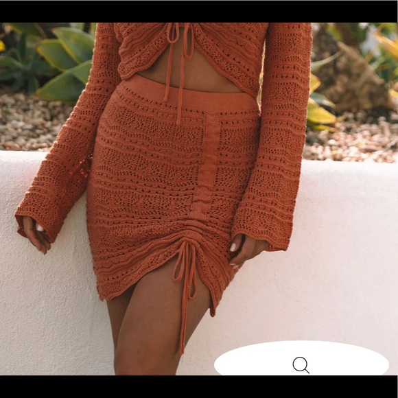 NWT NEVER WORN HOPELYN COTTON RUCHED CROCHET MINI SKIRT - RUST - Picture 3 of 4